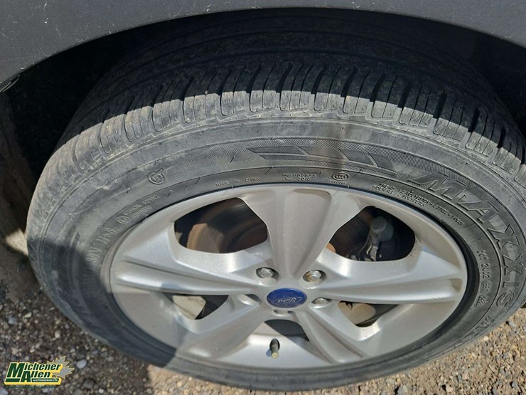 2014-ford-escape-image-12