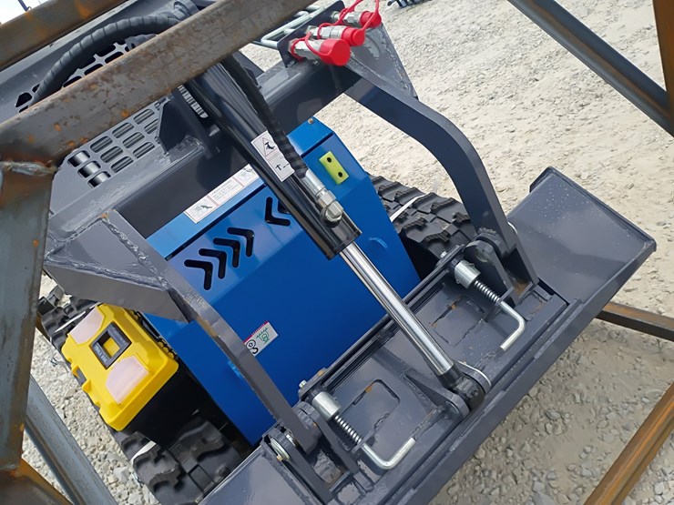 #l63-021-•-2026-zjg-380-mini-skid-steer-image-23
