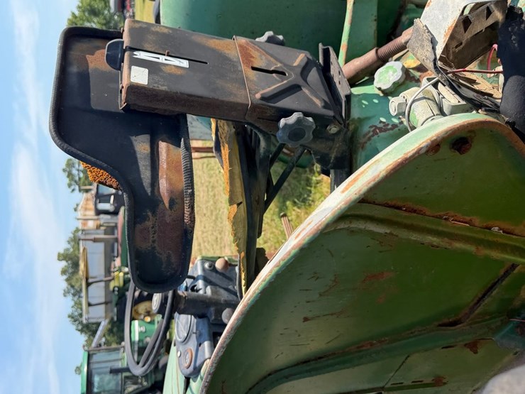 1972-john-deere-820-image-19