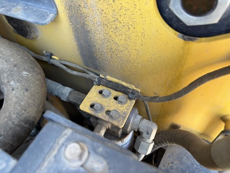 2018-yanmar-s220r-image-44