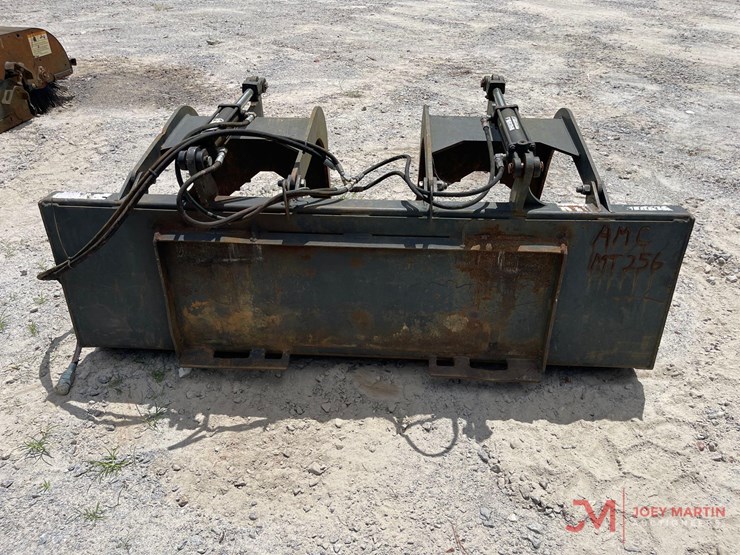 71"-hydraulic-grapple-bucket-skid-steer-attachment-image-4