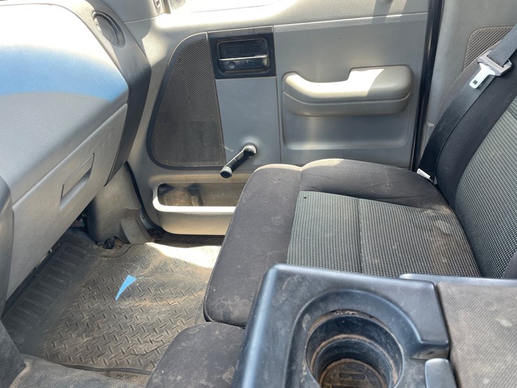 2004-ford-f150-image-51