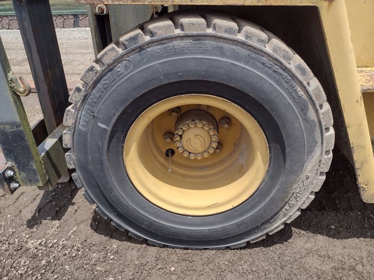 00-cat-v130-forklift-(qea-4766)-image-16