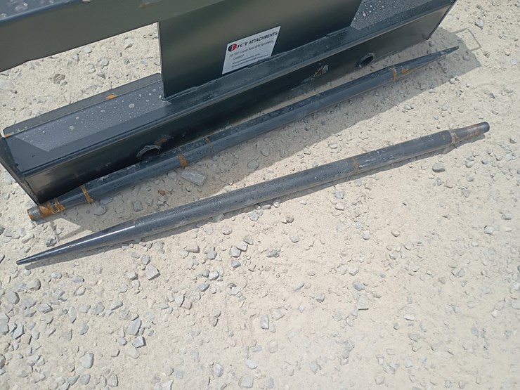 #l64-023-•-jct-bale-spear-skid-steer-attachment-image-5