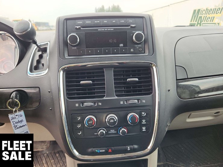 2016-dodge-grand-caravan-image-22
