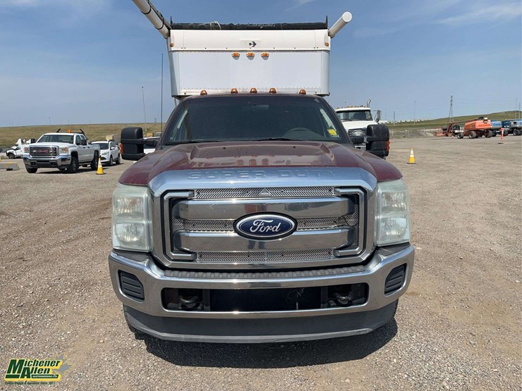 2011-ford-f350-image-8