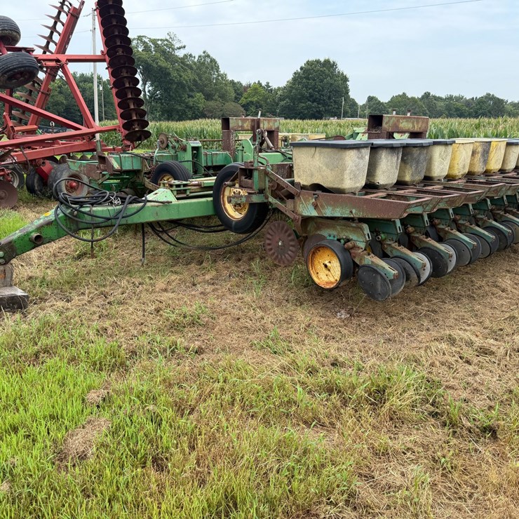 JOHN DEERE 530