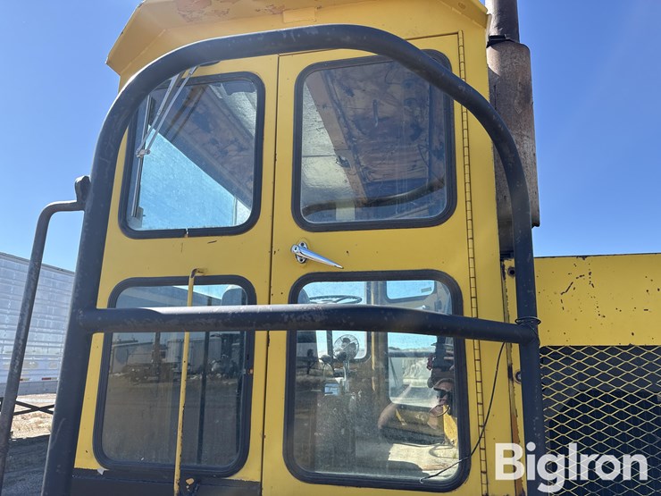 trackmobile-tm95-rail-car-mover-image-11