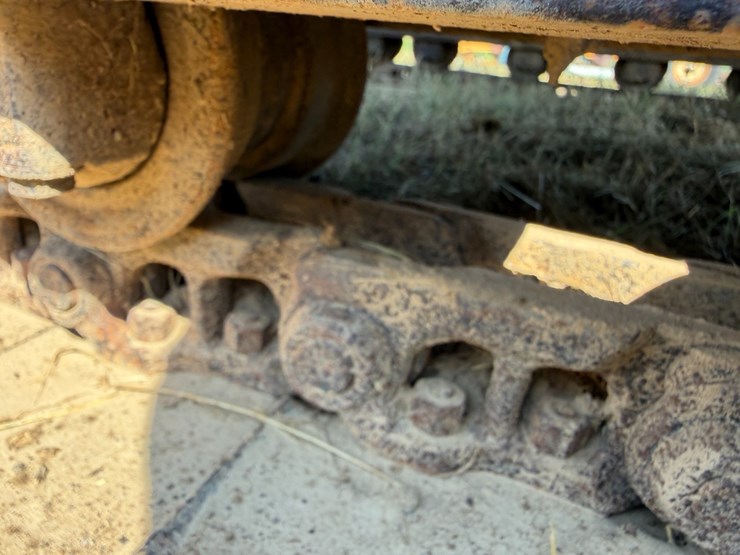 caterpillar-307-image-11
