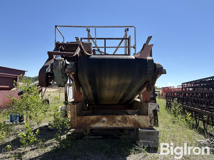 universal-3042-image-2