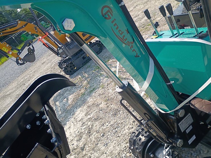 #l62-009-•-2026-cfg-kt13r-mini-excavator-image-24