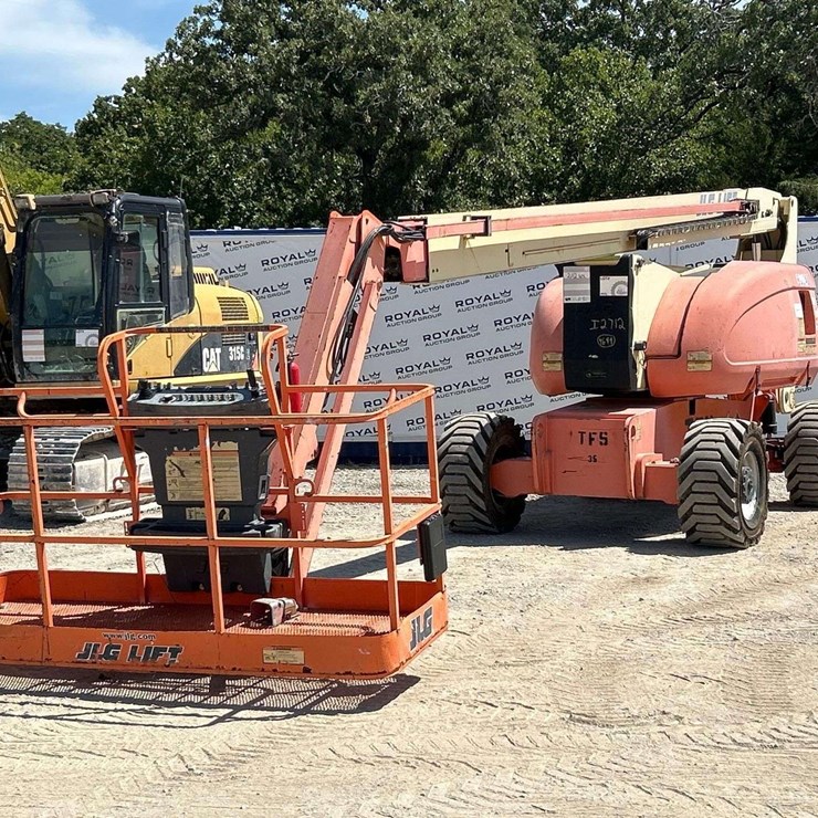 2008 JLG 800AJ 4x4 86ft. Articulating Boom Lift
