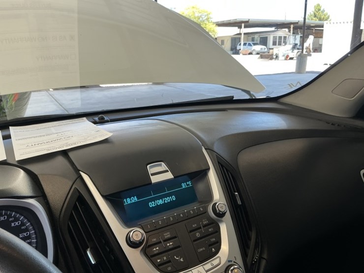 2015-chevrolet-equinox-image-18