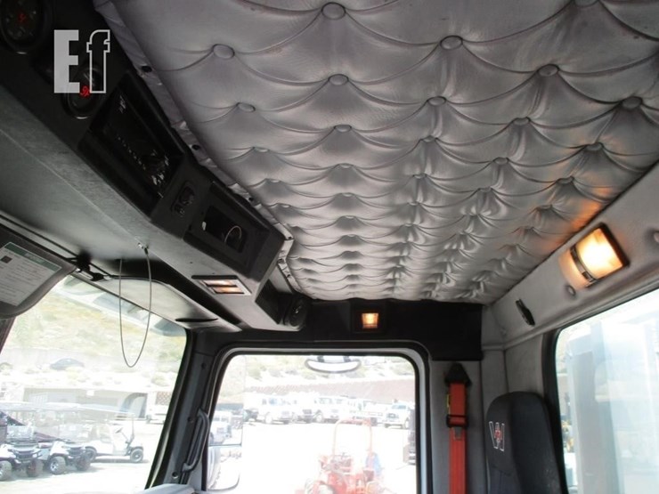 2019-western-star-4900-image-15