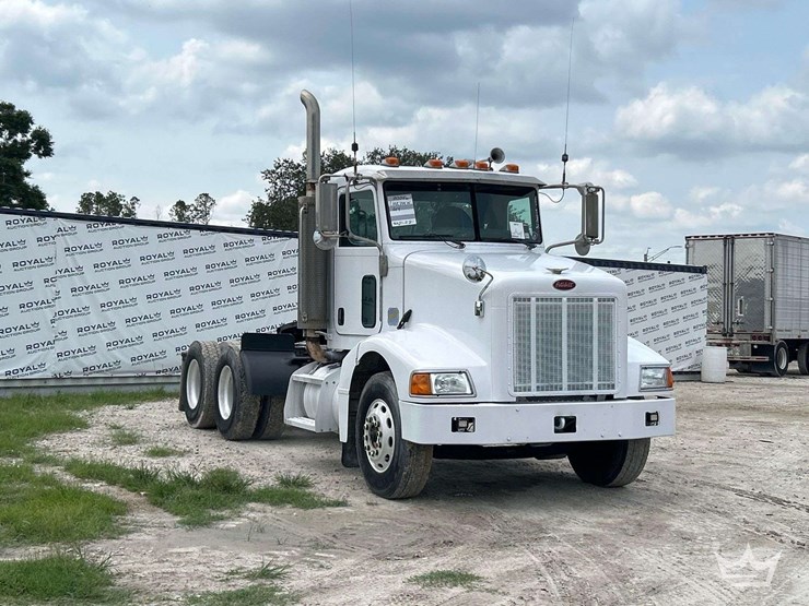 2006-peterbilt-385-image-2