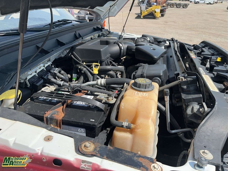 2011-ford-f350-image-25