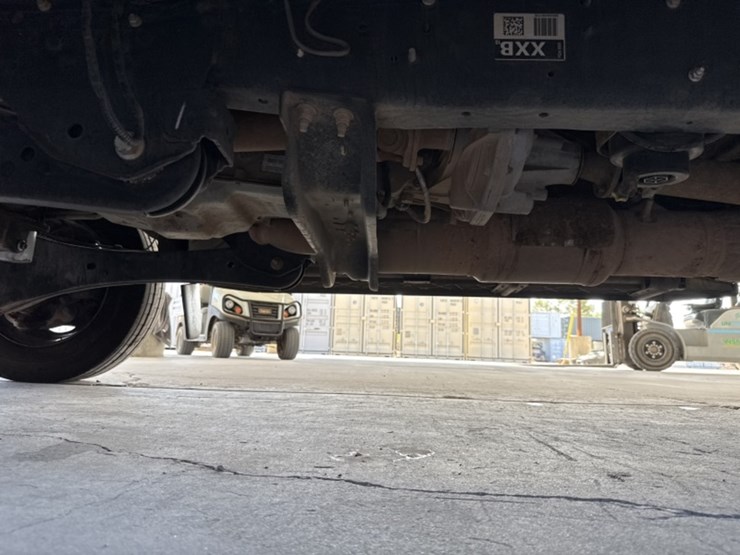 2015-ford-f550-image-35