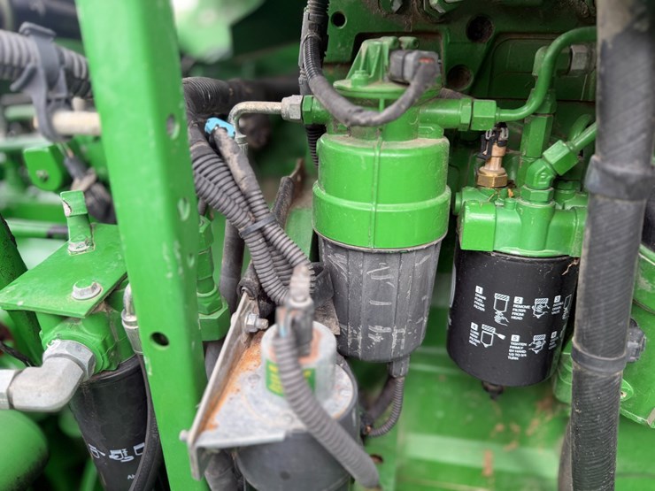 2011-john-deere-9770-sts-image-103