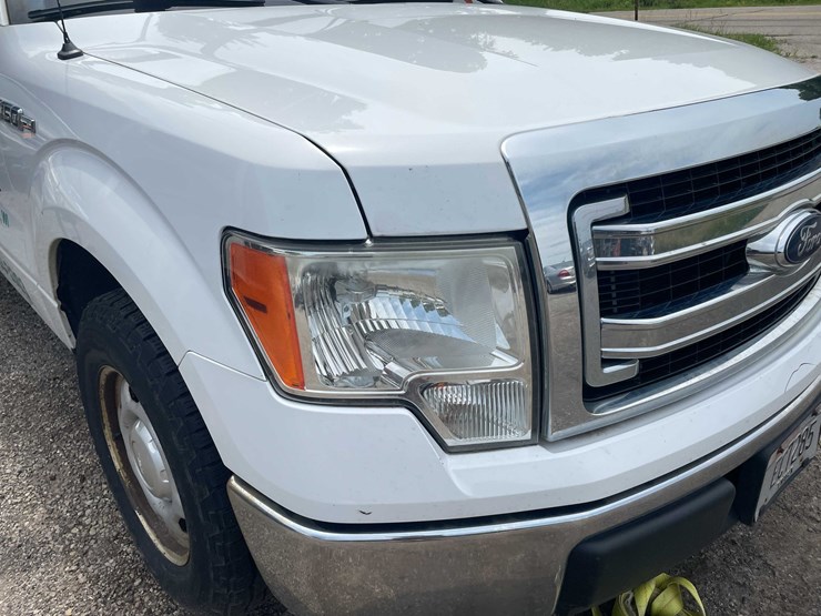 2014-ford-f150-xl-image-13