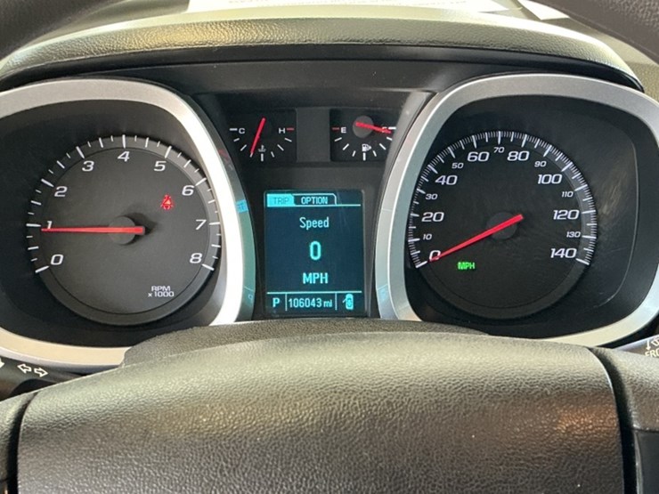 2015-chevrolet-equinox-image-17