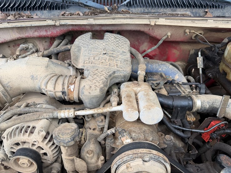 2002-chevrolet-silverado-2500hd-image-38