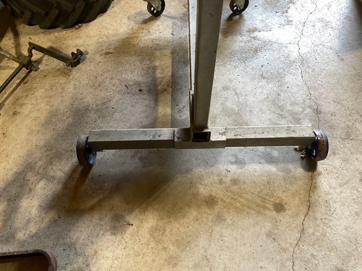 #6178-•-swinger-4-cycle-engine-and-stand-image-13