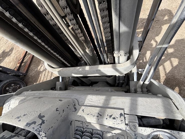 2020-caterpillar-2c6000-image-13