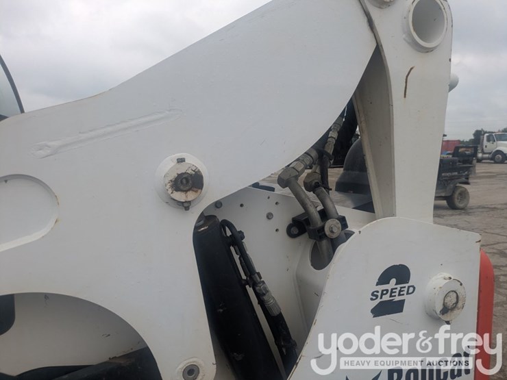 2019-bobcat-t770-image-30