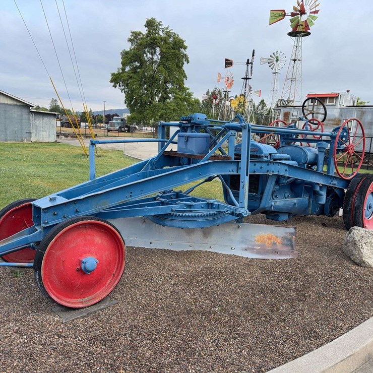 McCormick Deering Grader