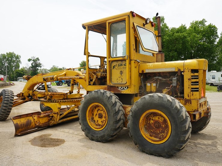 allis-chalmers-m100-motor-grader-image-7
