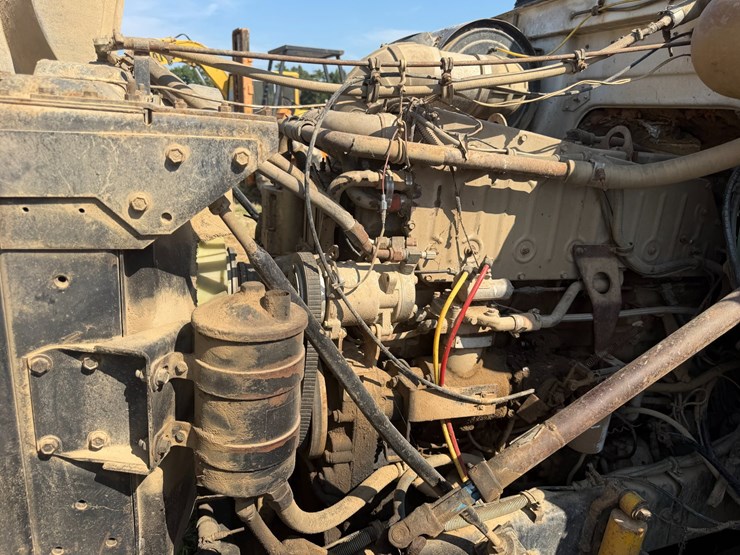 #52620-•-1990-whitegmc-wia-areo-series-sleeper-t/a-truck-tractor-4v1wdbjf3ln629984-inv#52620-image-58