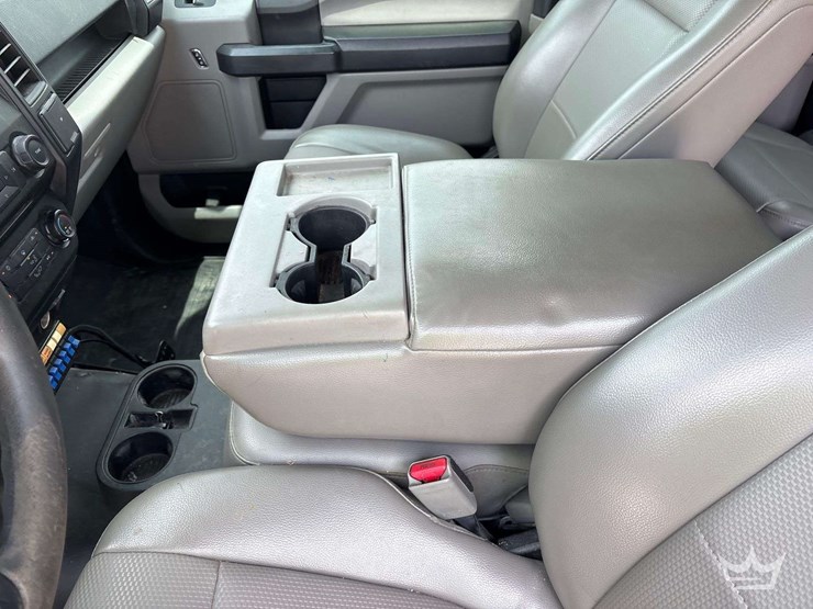2016-ford-f150-image-23