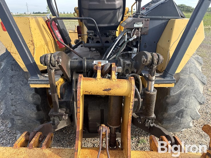 1995-deere-210c-image-9