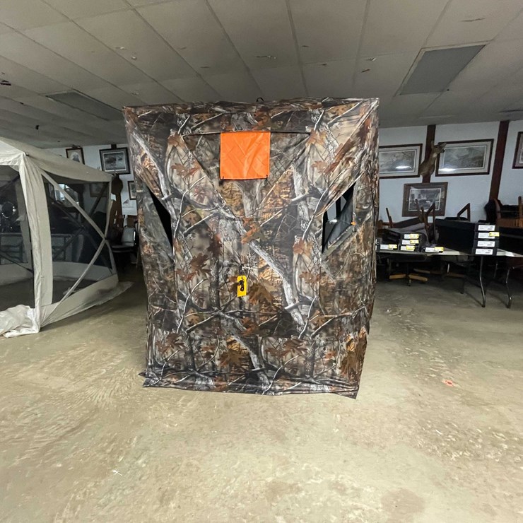 #10669 • Thunder bay Tall-Boy Pop-up Tent