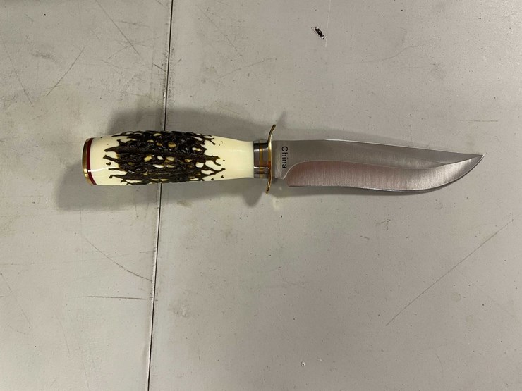 #10808-•-stag-handle-5.5"-polished-drop-pin-knife-image-3