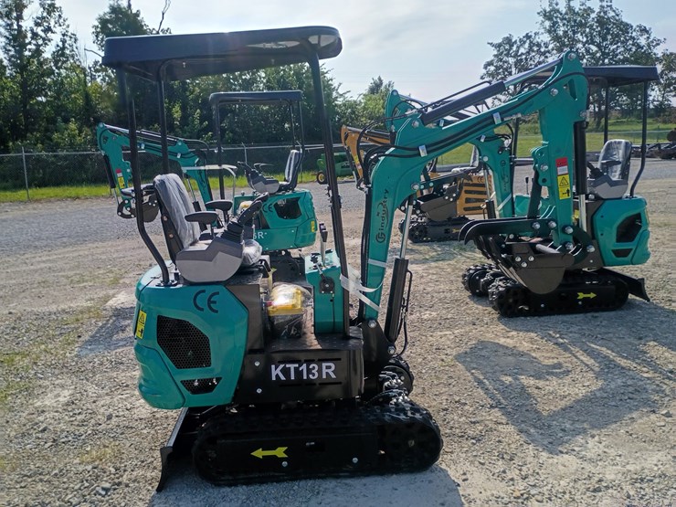 #l62-010-•-2026-cfg-kt13r-mini-excavator-image-5