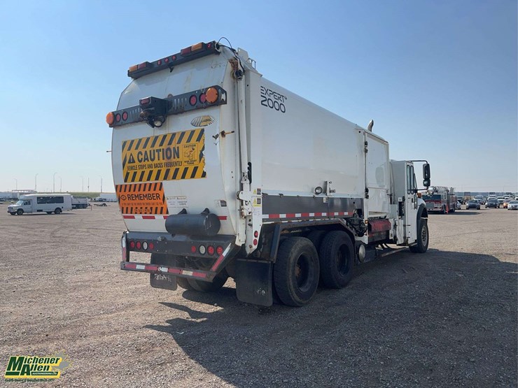 2011-international-workstar-7400-image-5