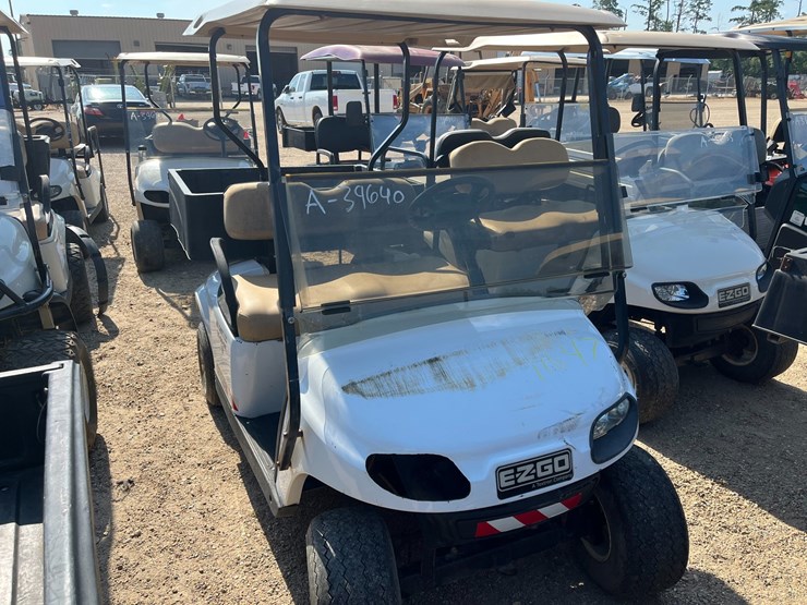 #39640-•-2018-ezgo-txt-golfcart-|-for-parts/repairs-image-2