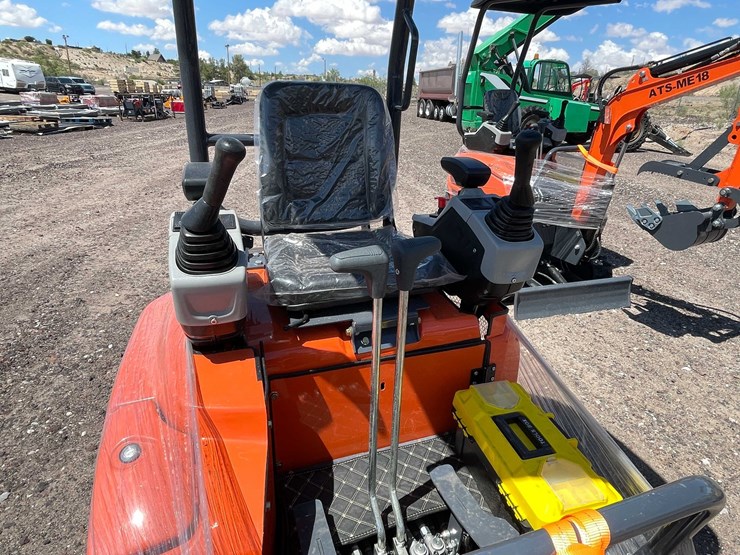 #2465-•-unused-2026-ats-mini-excavator-image-13