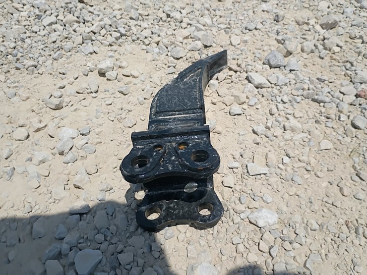 #l63-031-•-ripper-mini-excavator-attachment-image-4