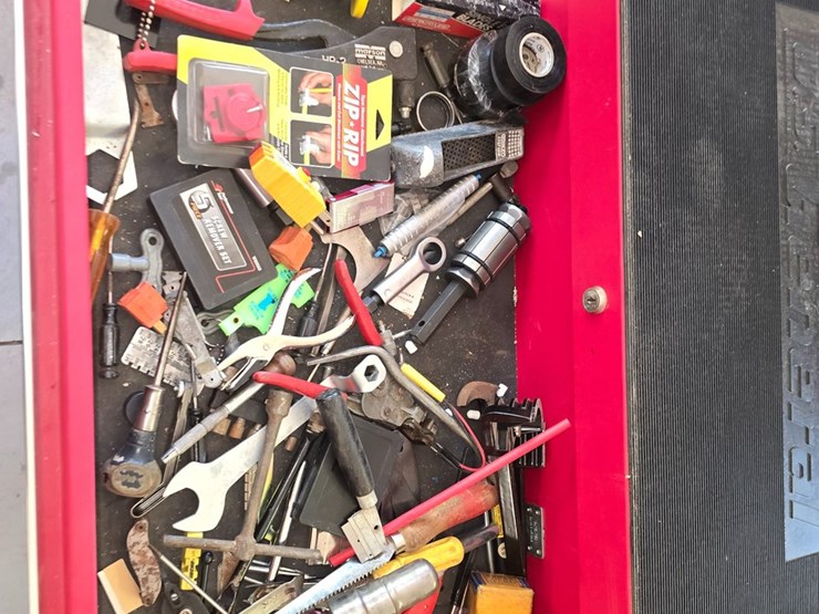 #439-•-13-drawer-tool-box-full-of-tools-image-2