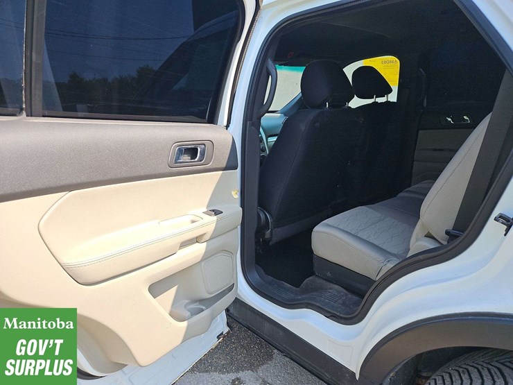2013-ford-explorer-image-20