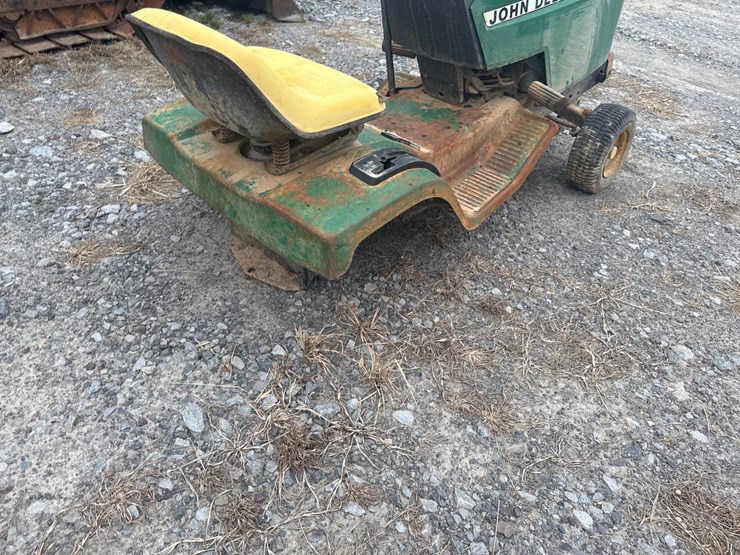 john-deere-130-image-7