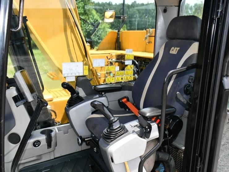2017-caterpillar-313fl-image-18