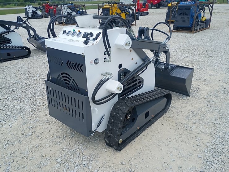 #l63-022-•-2026-zjg-380-mini-skid-steer-image-4