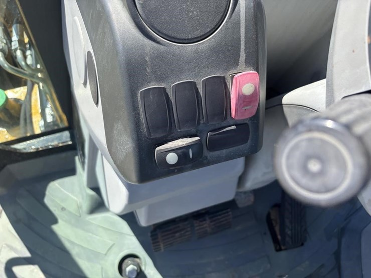 2012-caterpillar-420f-image-36