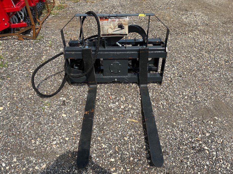 #3806-•-arteer-rotating-pallet-forks-image-1