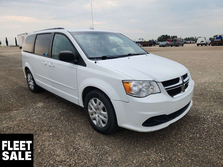 2016-dodge-grand-caravan-image-2