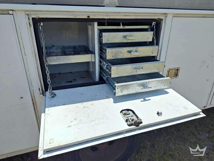 2013-ford-f450-image-26