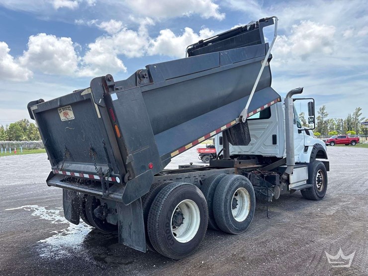 2016-international-workstar-7600-image-3